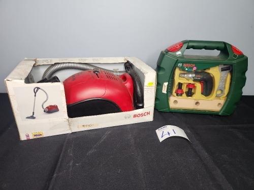 VACUUM CLEANER & TOOLBOX SET KIDS