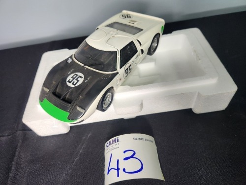 METAL DIECAST CAR