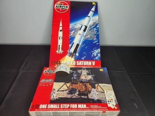 2 X PLASTIC KITS