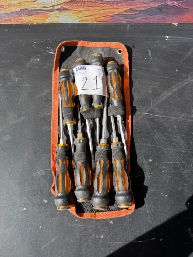 AIYI 8-PIECE HIGH-QUALITY SCREWDRIVERS