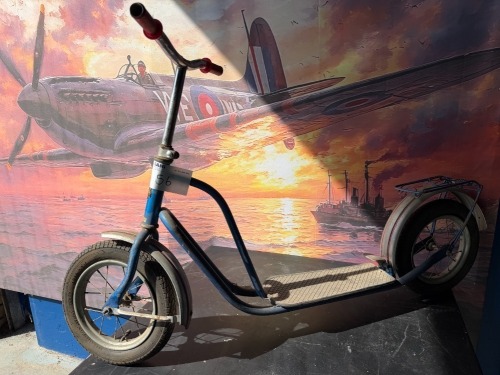 KALKHOFF VINTAGE CHILD SCOOTER
