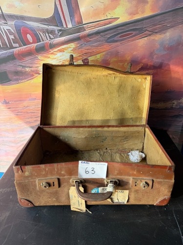 VINTAGE SUITCASE