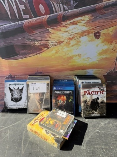 DVD&rsquo;S, PS4 GAMES, AND CD&rsquo;S