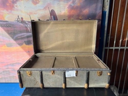 VINTAGE SUITCASE