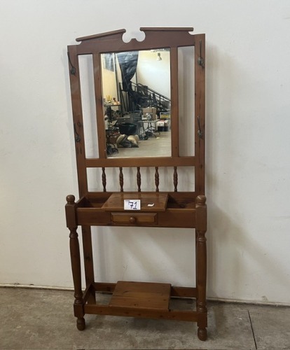 HALL ENTRANCE STAND WITH HAT HOOKS