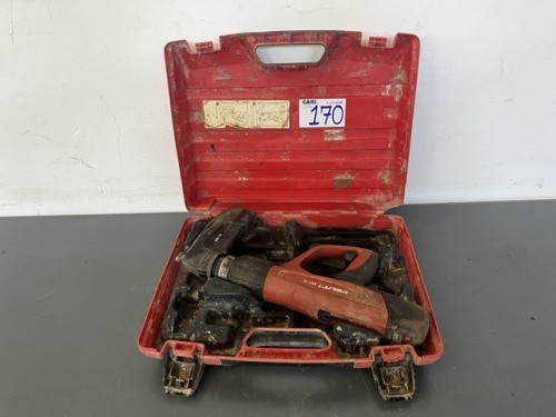 HILTI DX 5 NAIL GUN