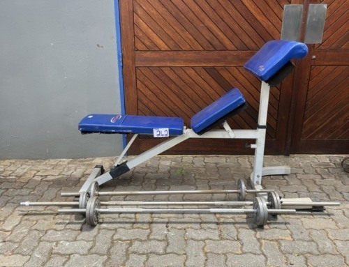 TROJAN EXERCISE BENCH AND 3 X WEIGHT BARS WITH WEIGHTS