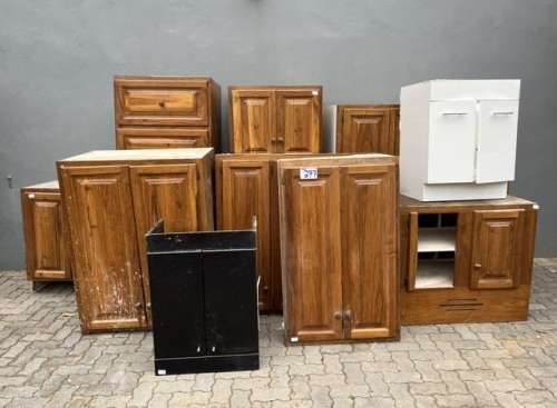 ASSORTED KITCHEN CUPBOARDS