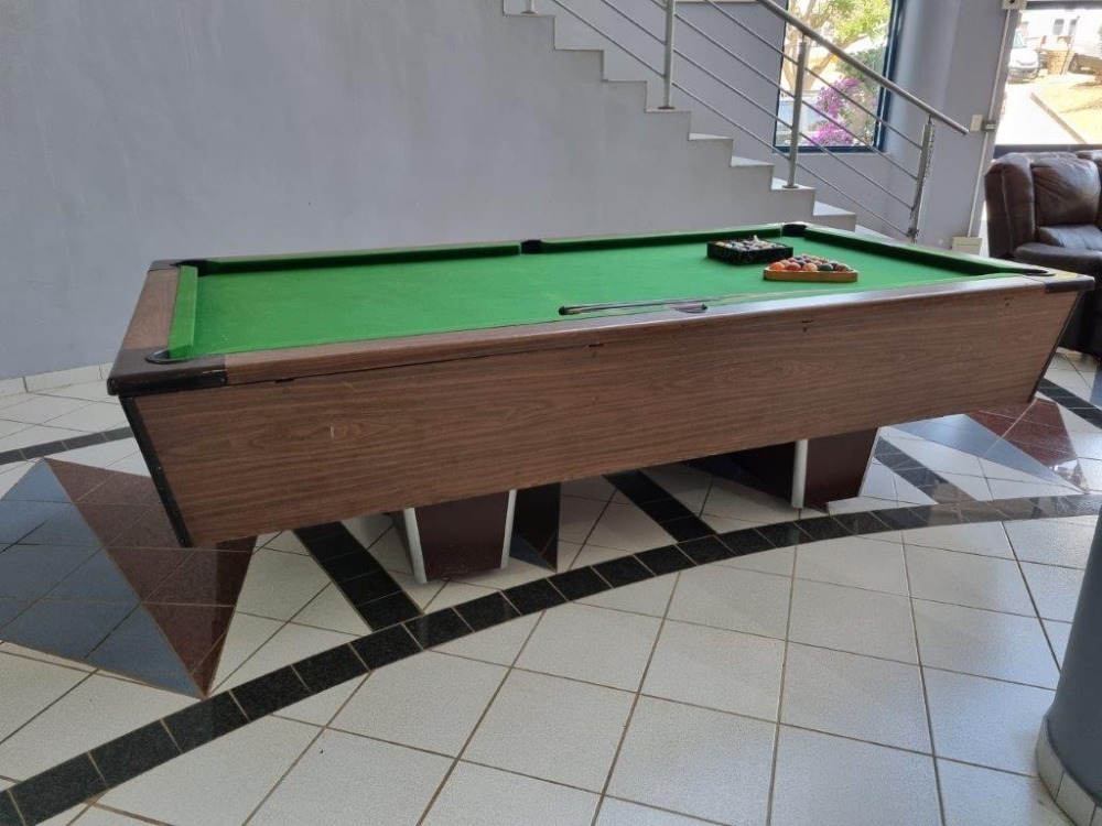 October Pool Table POOL TABLE WITH CUES AND BALL - STC WAREHOUSE AUCTION - 9 & 10 OCTOBER ...