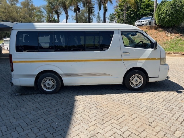 Gl Mini Bus 2009 TOYOTA QUANTUM GL MINIBUS - UNRESERVED (PRETORIA) VEHICLE AUCTION ...